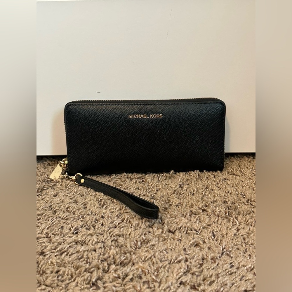 Michael Kors Black Clutch Wristlet